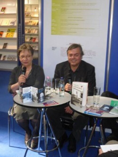 Predstavitev prevoda Jančarjevega romana na knjižnem sejmu v Budimpešti 2011